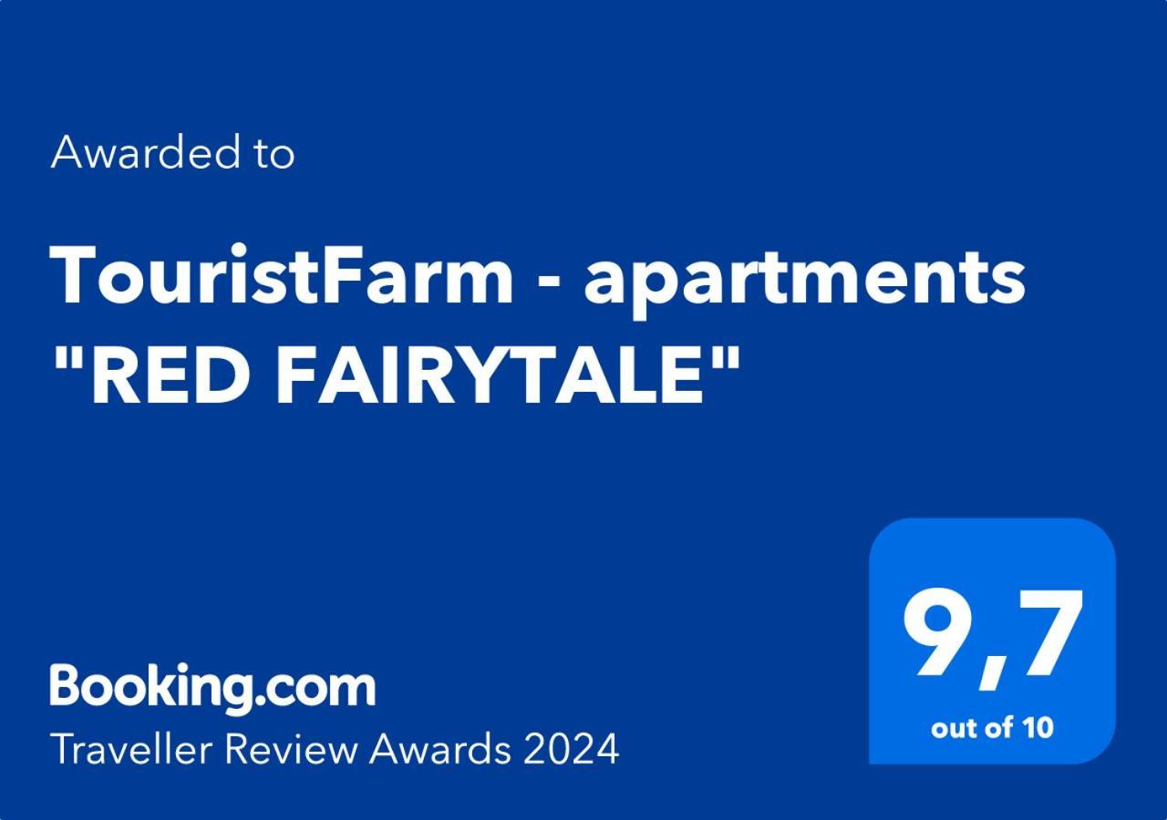 Touristfarm - Apartments "Red Fairytale" Марезиге Екстериор снимка